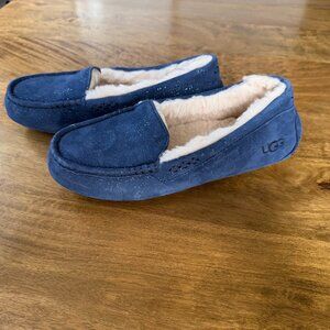 Ugg Navy Ansley slipper with sparkle Detail - NIB!